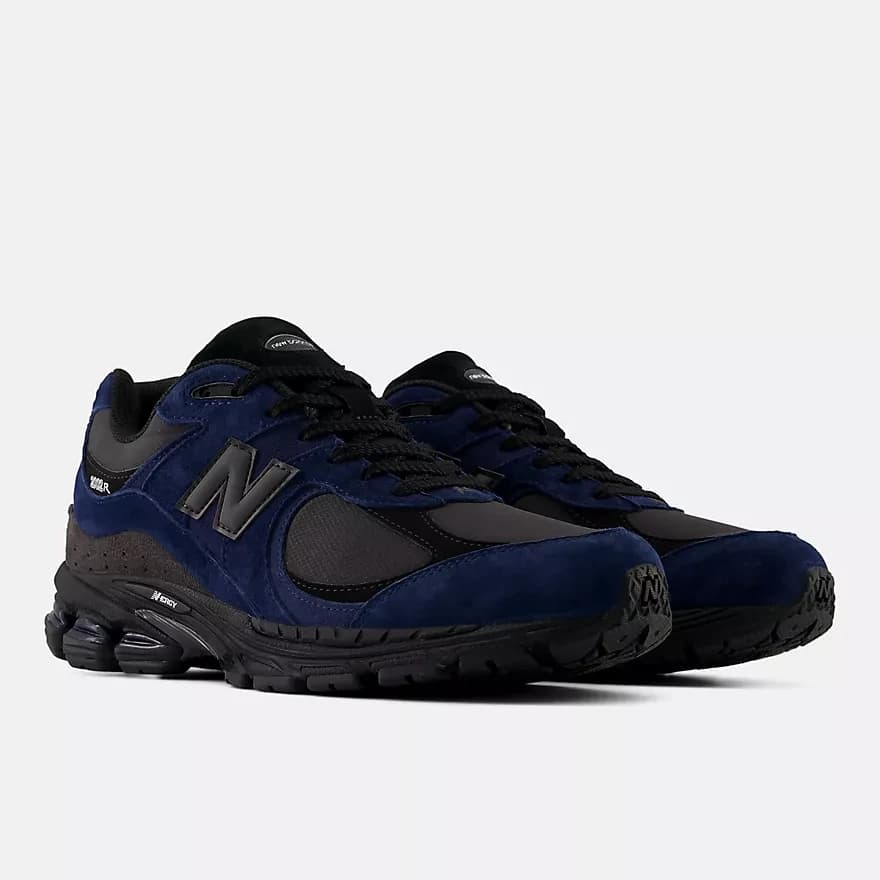 Обувки New Balance 2002R Blue — снимка 2