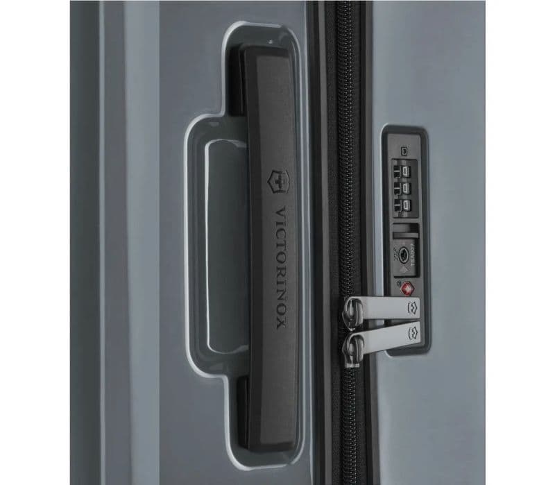 Куфар Victorinox Airox, Medium Hardside Case,Silver — снимка 3