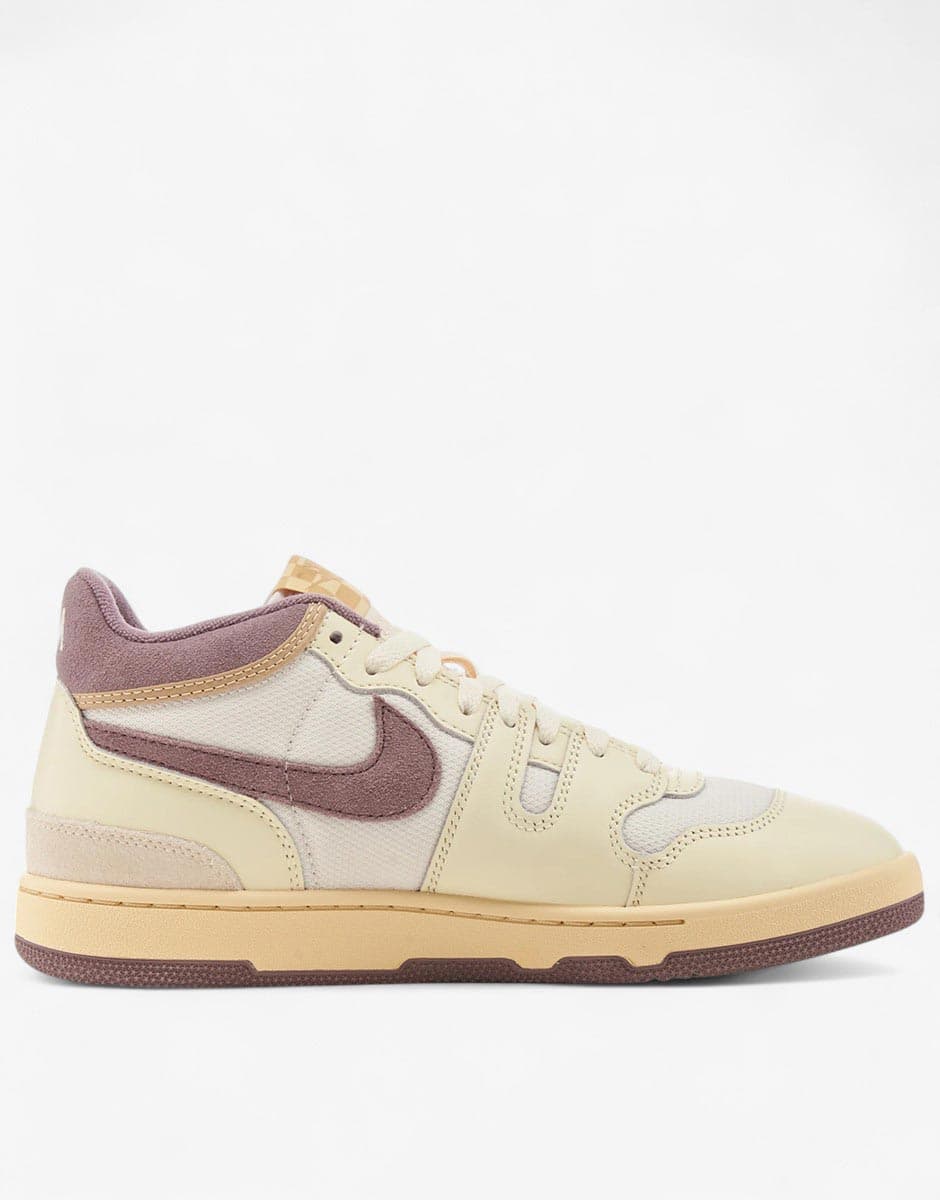 NIKE Attack Qs Sp Shoes Beige — снимка 2