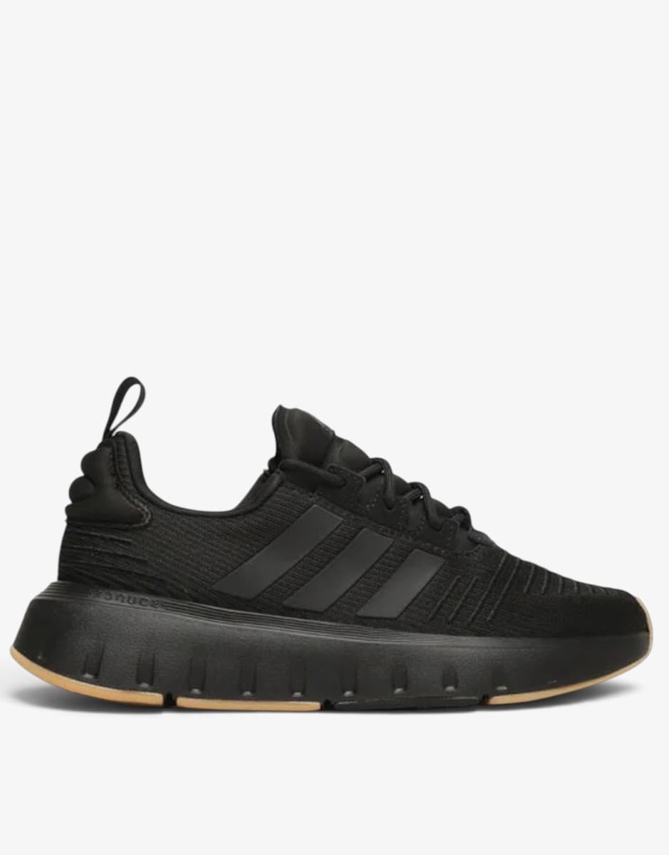 ADIDAS Swift Run Black — снимка 2