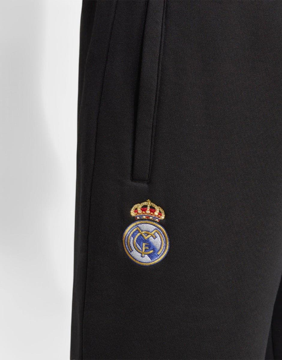 ADIDAS x Real Madrid Essentials Trefoil Shorts Black — снимка 3